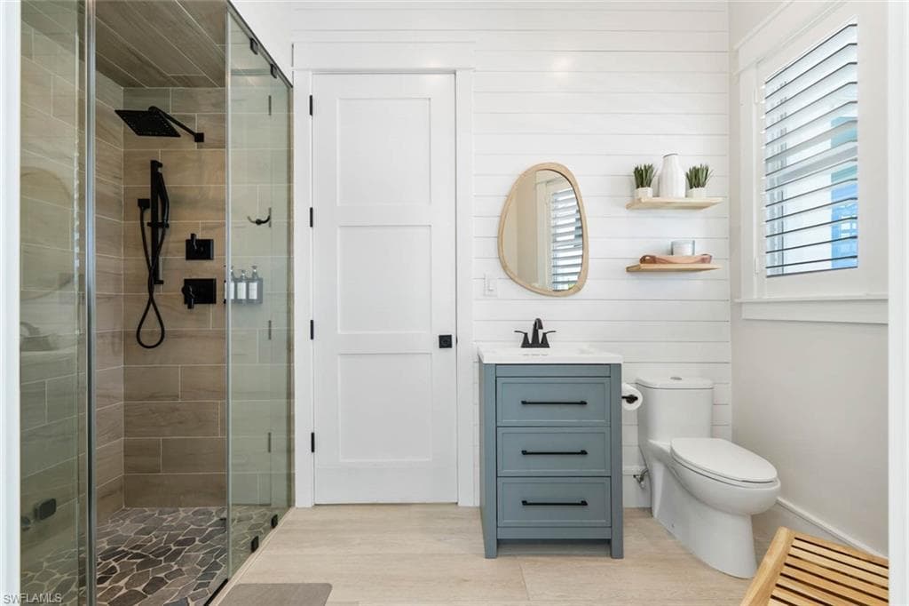 250 6th ST, BONITA SPRINGS FL 34134-29