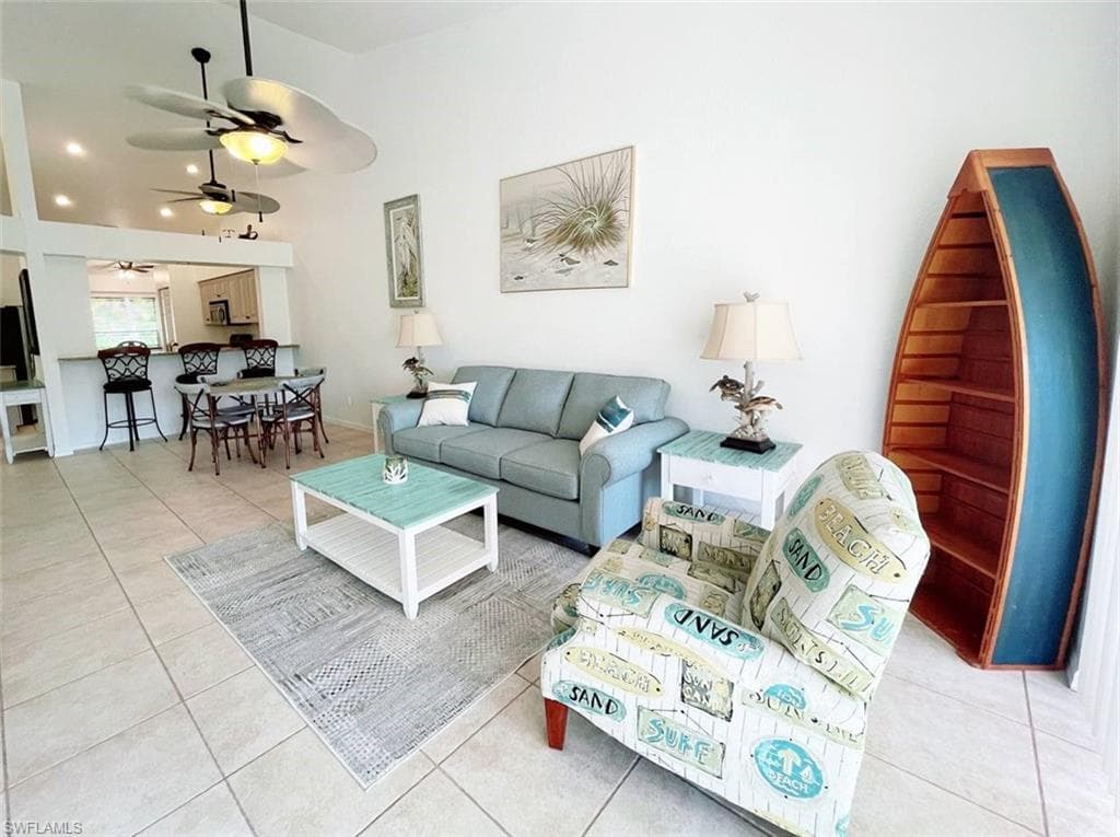 2037 W Crown Pointe BLVD, NAPLES FL 34112-1