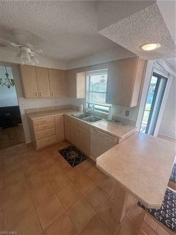 16268 Shadow Pine RD, NORTH FORT MYERS FL 33917-8