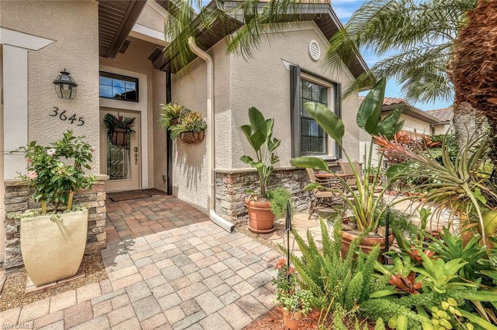 3645 Treasure Cove CT, NAPLES FL 34114-15