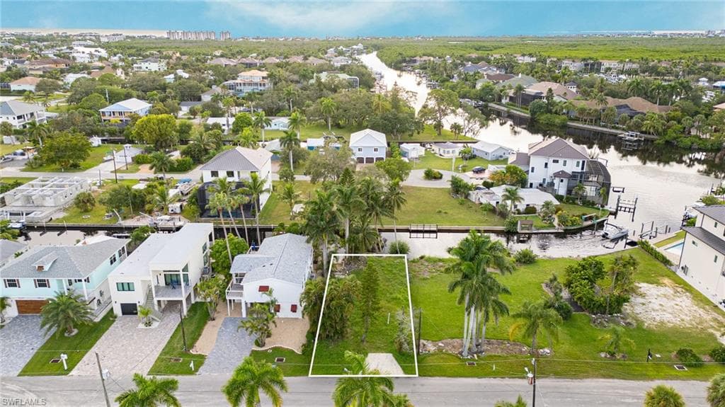 27563 Big Bend RD, BONITA SPRINGS FL 34134-2