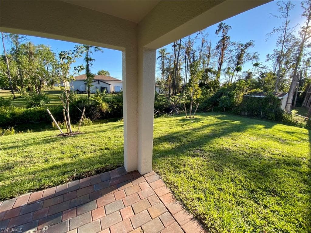 19033 Bartow BLVD, FORT MYERS FL 33967-22