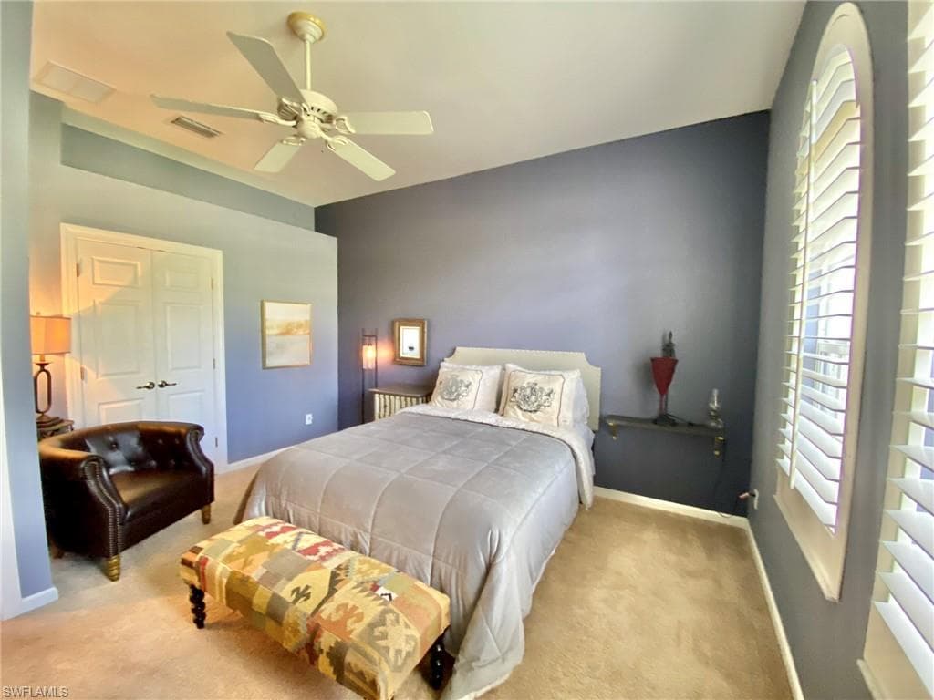 15590 Vallecas LN, NAPLES FL 34110-7