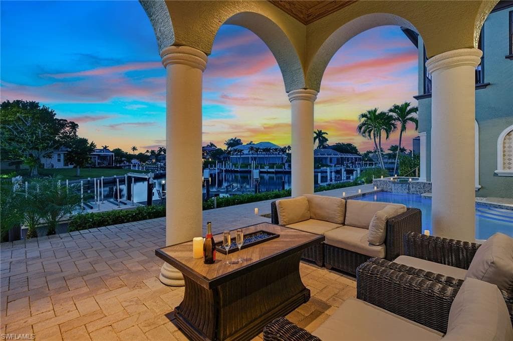 1850 Apataki CT, MARCO ISLAND FL 34145-35