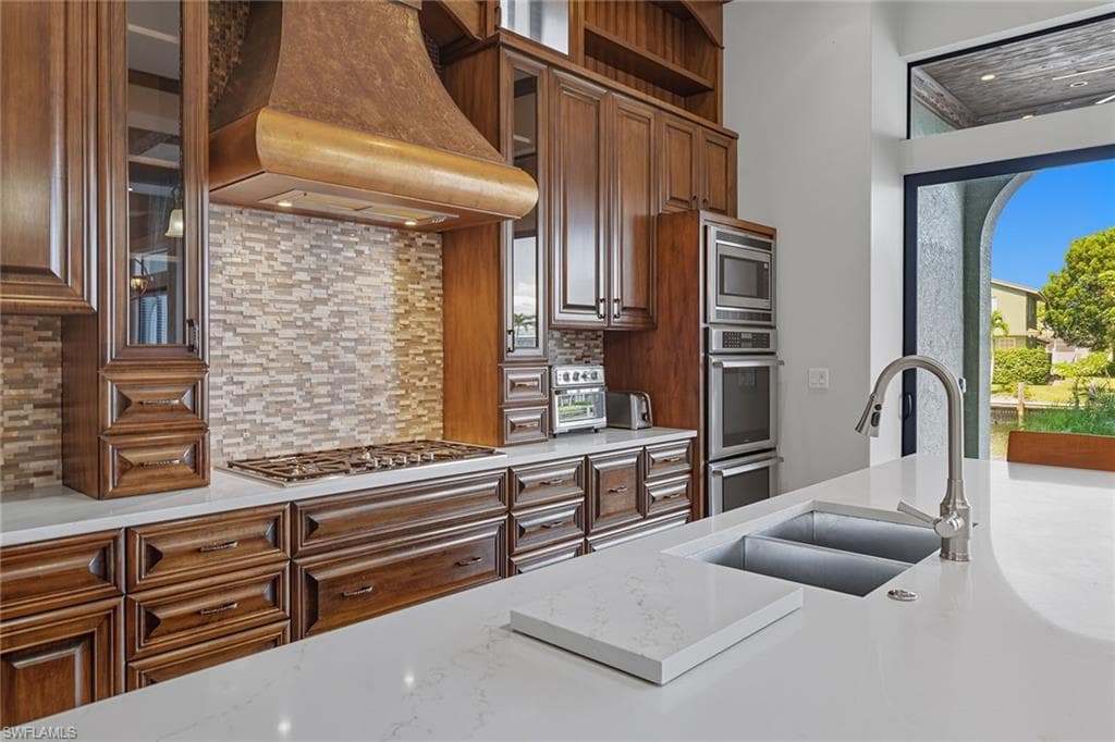 1850 Apataki CT, MARCO ISLAND FL 34145-8