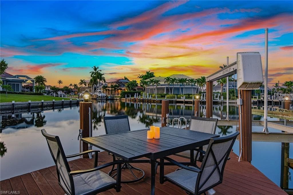 1850 Apataki CT, MARCO ISLAND FL 34145-40