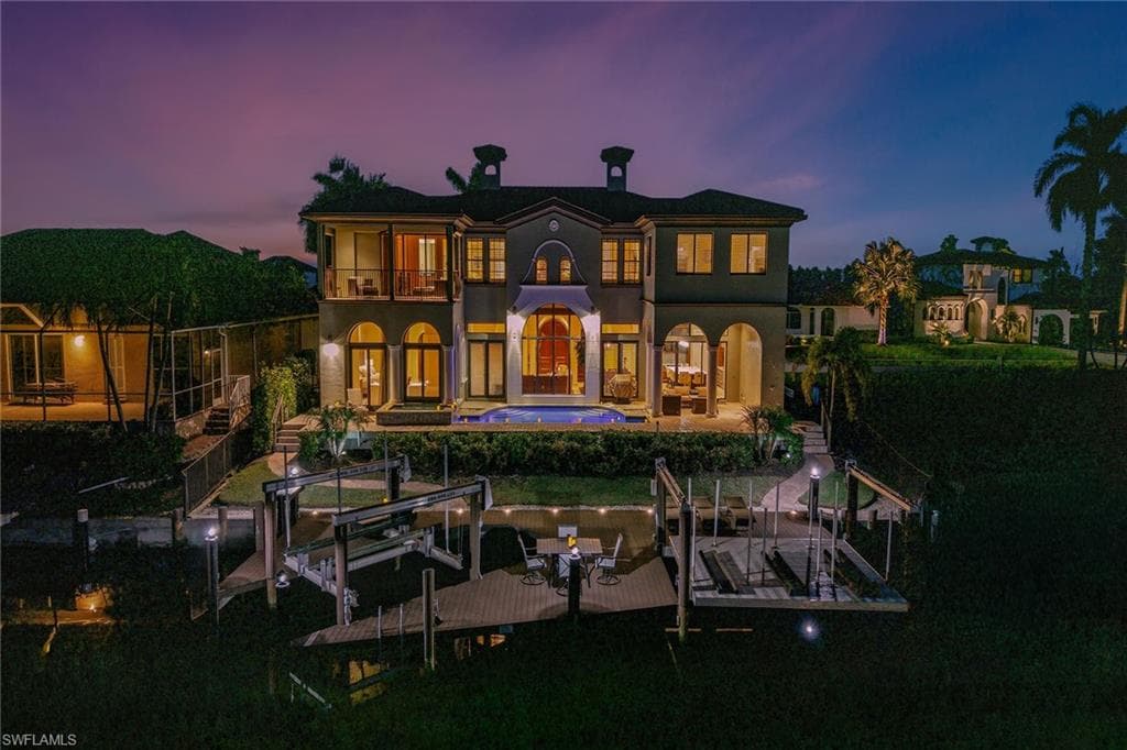 1850 Apataki CT, MARCO ISLAND FL 34145-49