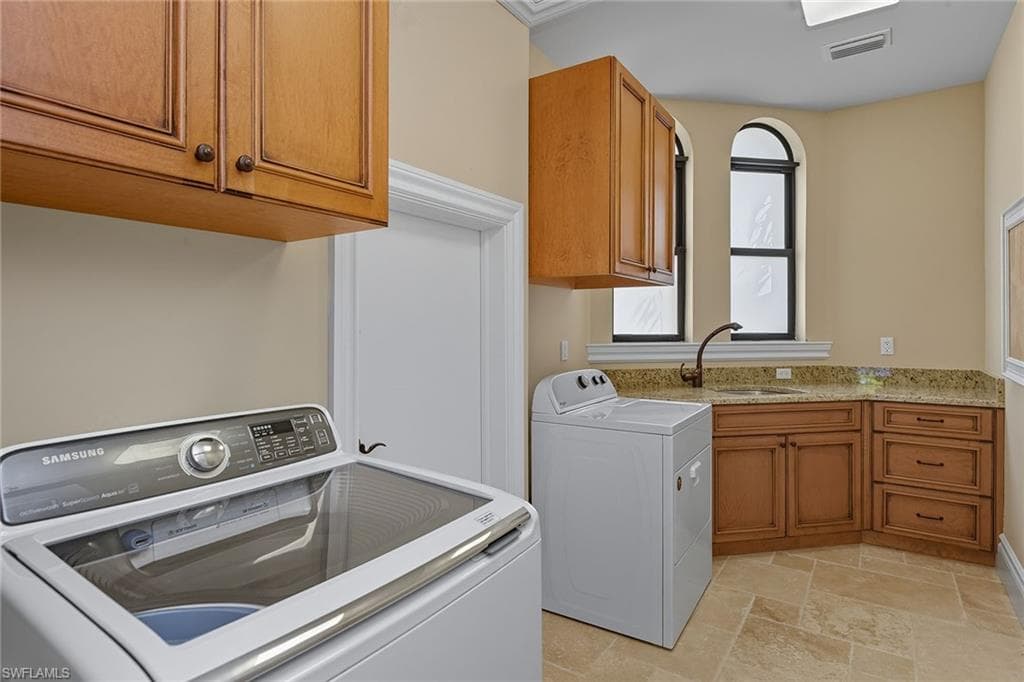 1850 Apataki CT, MARCO ISLAND FL 34145-30