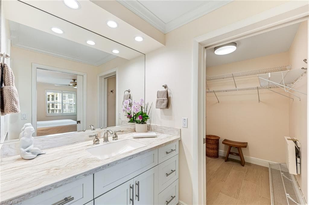 3500 Gulf Shore BLVD N 509-15