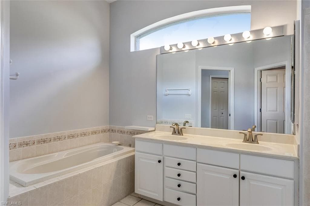 9141 Garden Pointe, FORT MYERS FL 33908-18