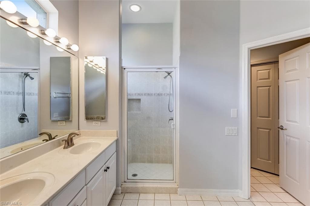 9141 Garden Pointe, FORT MYERS FL 33908-20