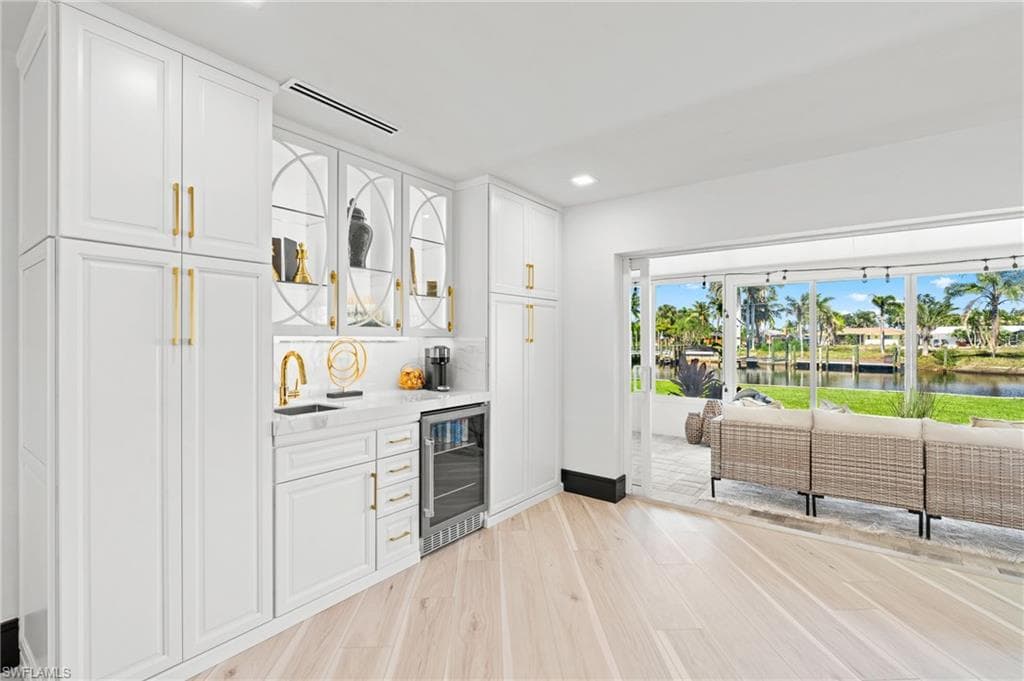 6212 Cocos DR, FORT MYERS FL 33908-15