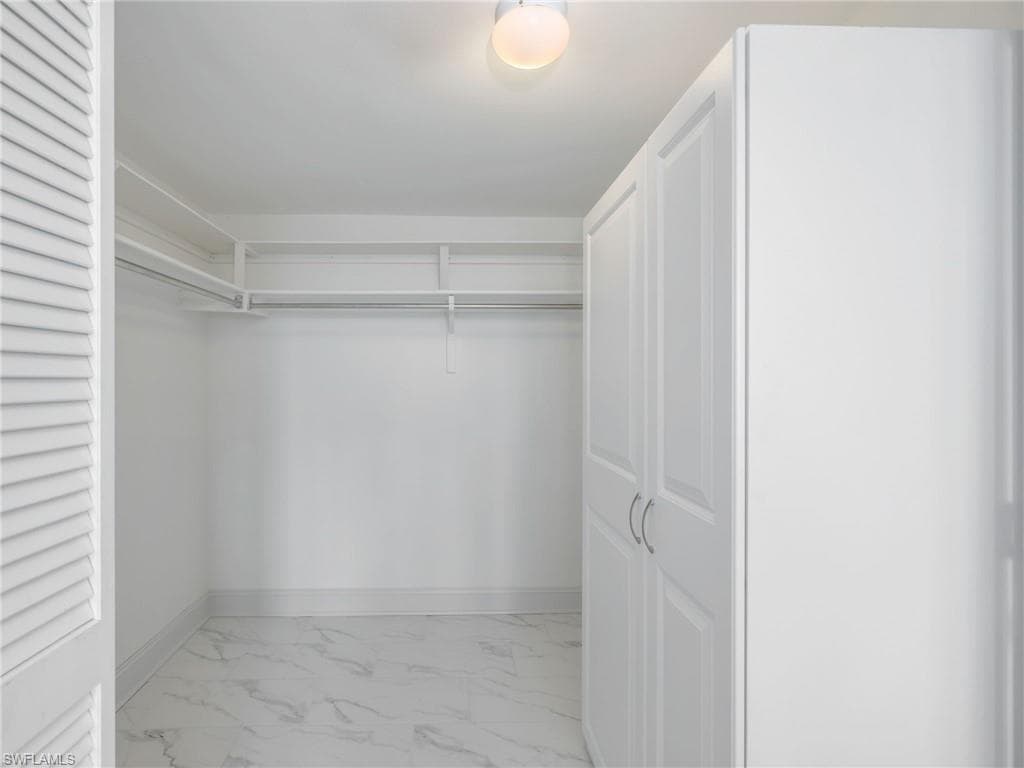 4260 SE 20th PL # 402, CAPE CORAL FL 33904-22