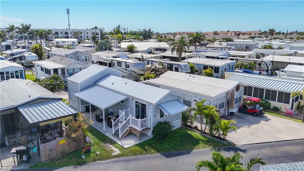 11561 Blue Warbler DR, FORT MYERS FL 33908-27