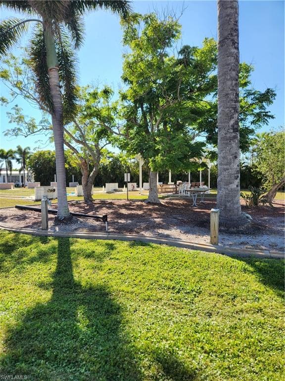 11561 Blue Warbler DR, FORT MYERS FL 33908-37