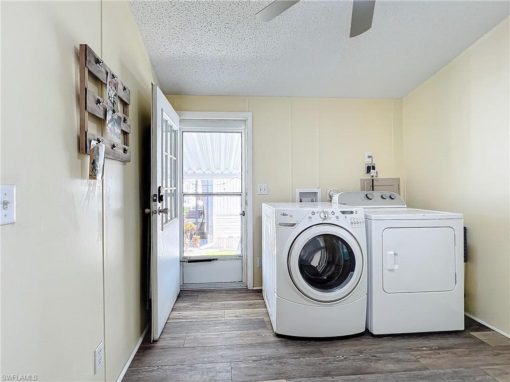 11561 Blue Warbler DR, FORT MYERS FL 33908-14