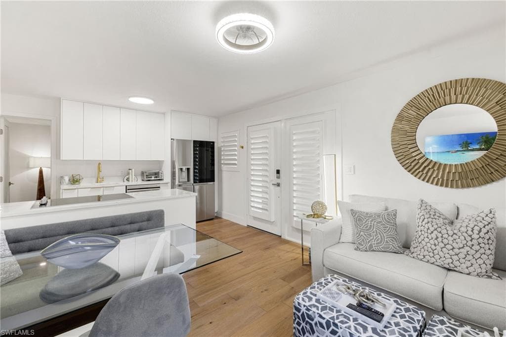 175 Fifth Avenue S 204-12