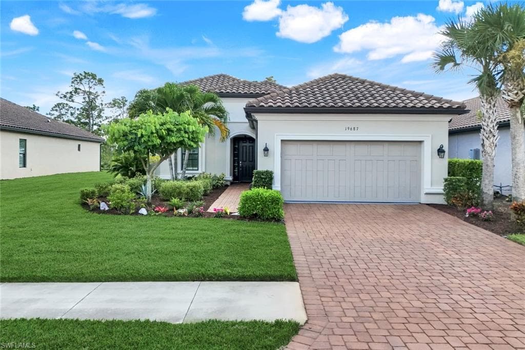 19687 Estero Pointe LN, FORT MYERS FL 33908-1