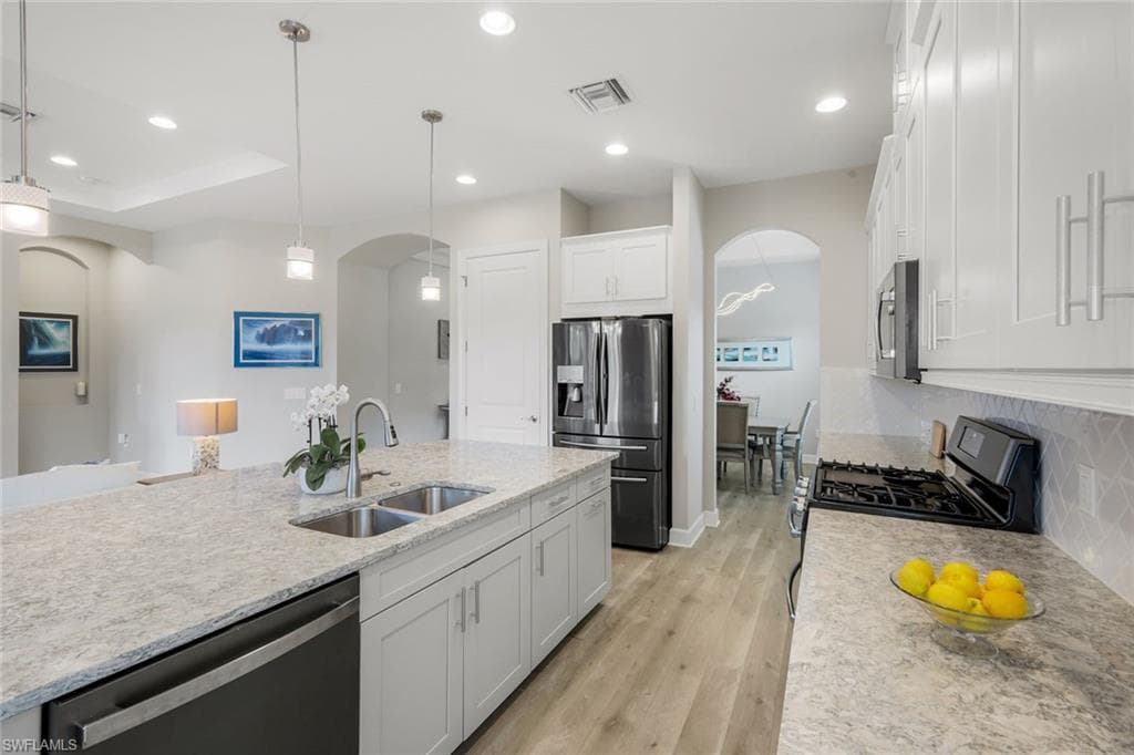 19687 Estero Pointe LN, FORT MYERS FL 33908-12