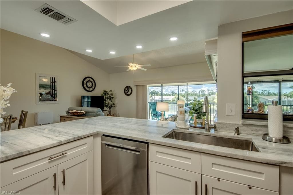 14750 Eagle Ridge DR # 216, FORT MYERS FL 33912-28