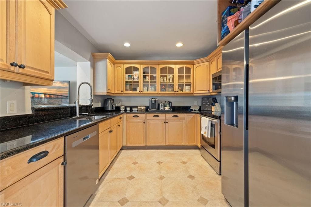 8327 Riviera AVE, FORT MYERS FL 33919-15