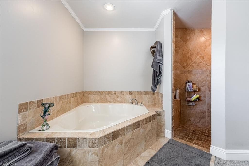 8327 Riviera AVE, FORT MYERS FL 33919-29