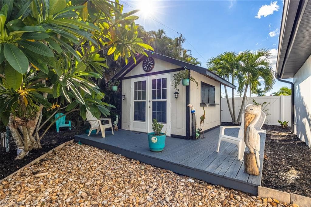 8327 Riviera AVE-47