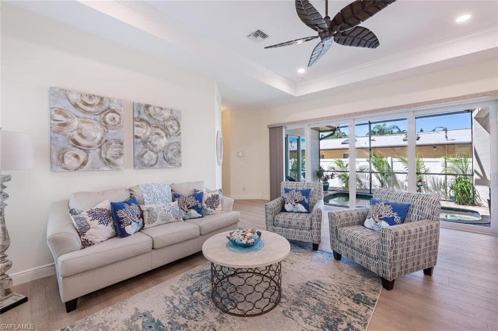 730 95th AVE N, NAPLES FL 34108-12