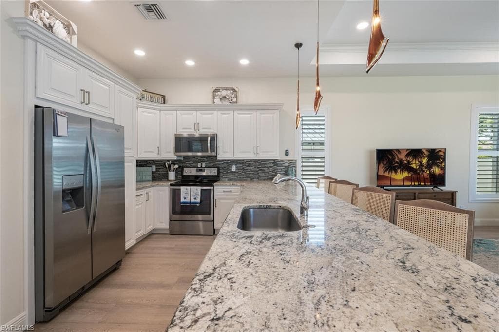 730 95th AVE N, NAPLES FL 34108-9