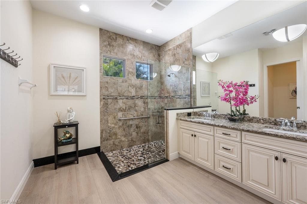 730 95th AVE N, NAPLES FL 34108-20