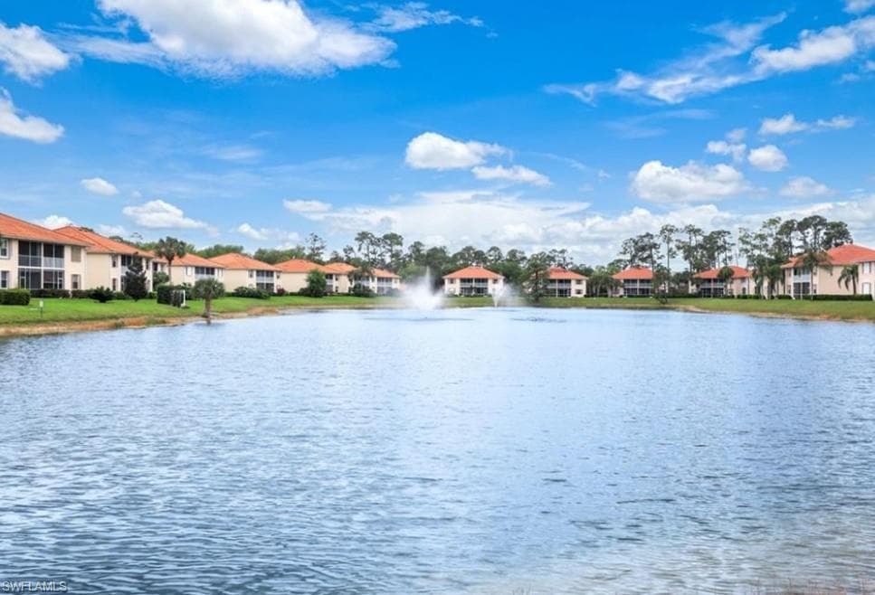 280 Robin Hood CIR # 102, NAPLES FL 34104-1