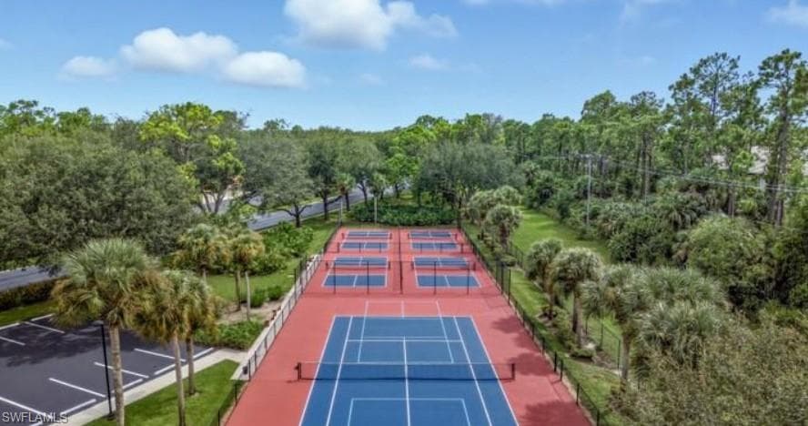 280 Robin Hood CIR # 102, NAPLES FL 34104-15