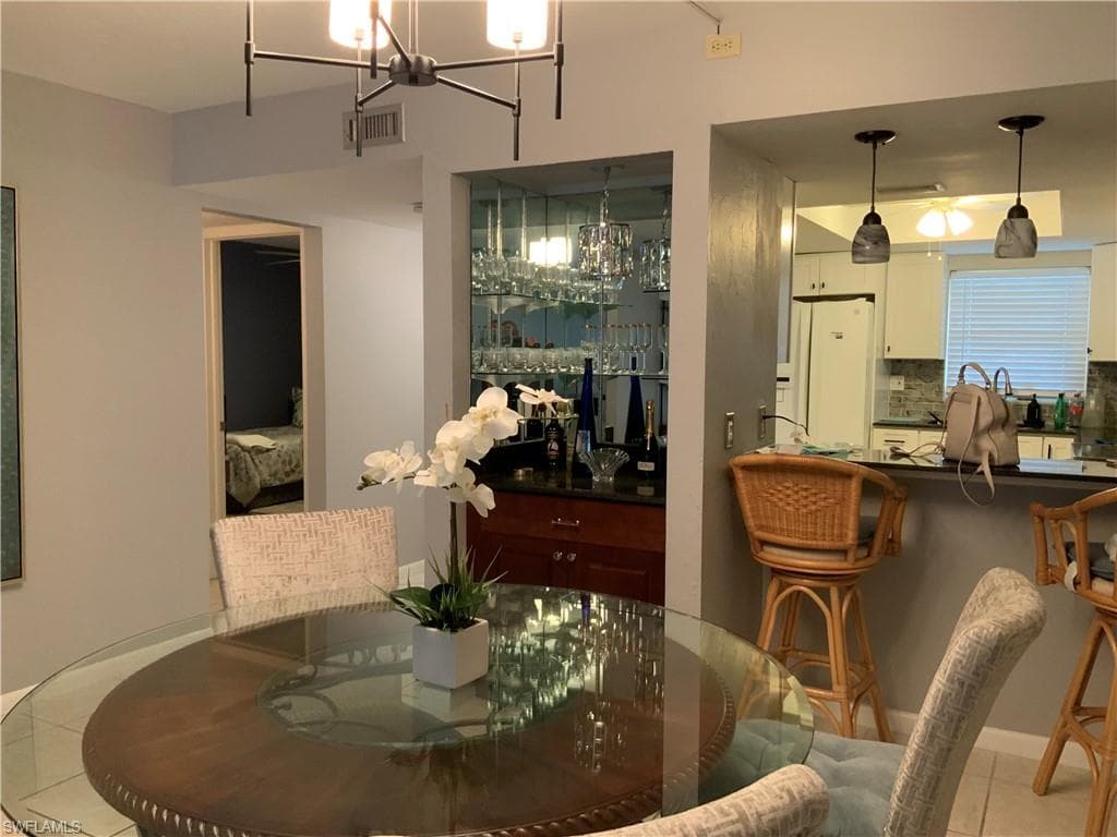 5530 Rattlesnake Hammock RD # K103, NAPLES FL 34113-26