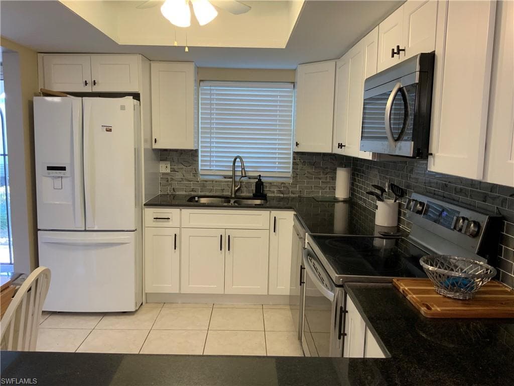 5530 Rattlesnake Hammock RD # K103, NAPLES FL 34113-4