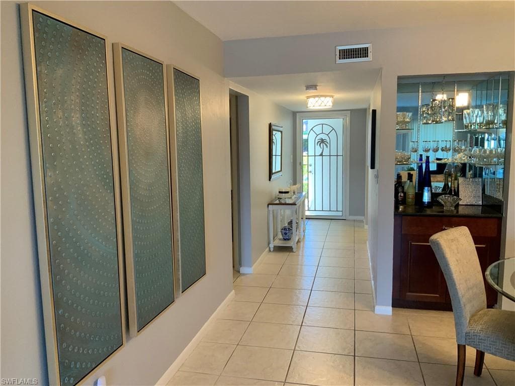 5530 Rattlesnake Hammock RD # K103, NAPLES FL 34113-8