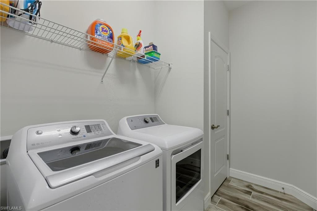 6947 Avalon CIR # 1908, NAPLES FL 34112-22