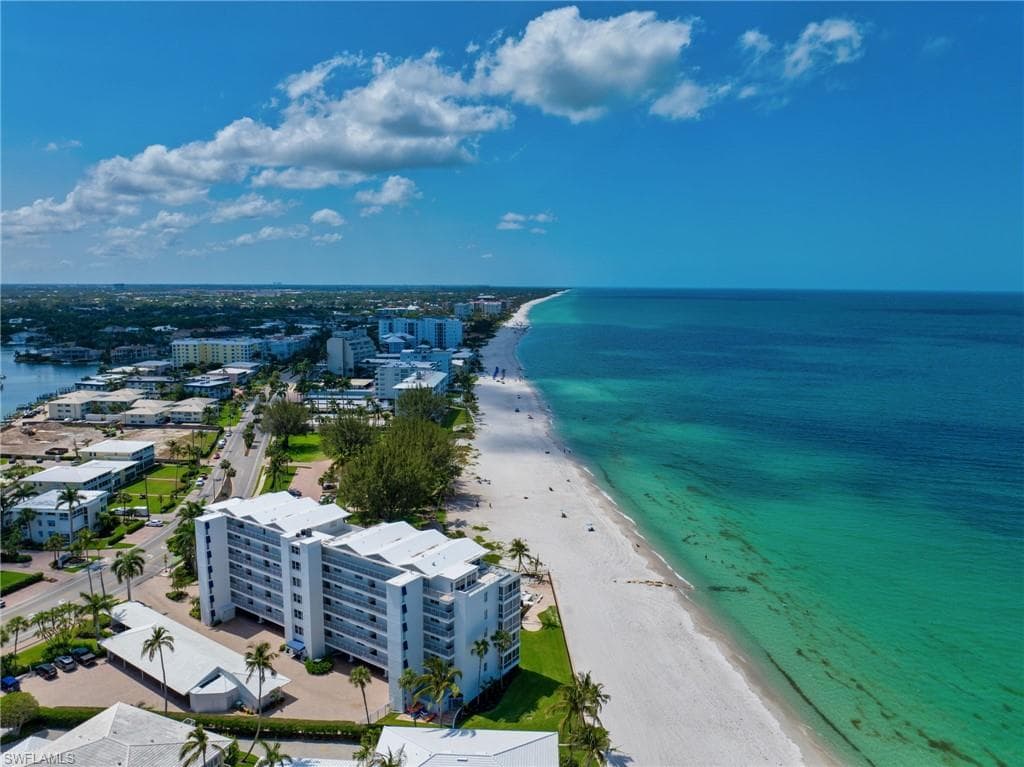 2121 Gulf Shore BLVD N 206-21