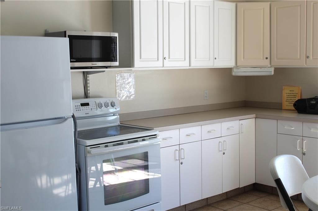 25806 Cockleshell DR # 314, BONITA SPRINGS FL 34135-4