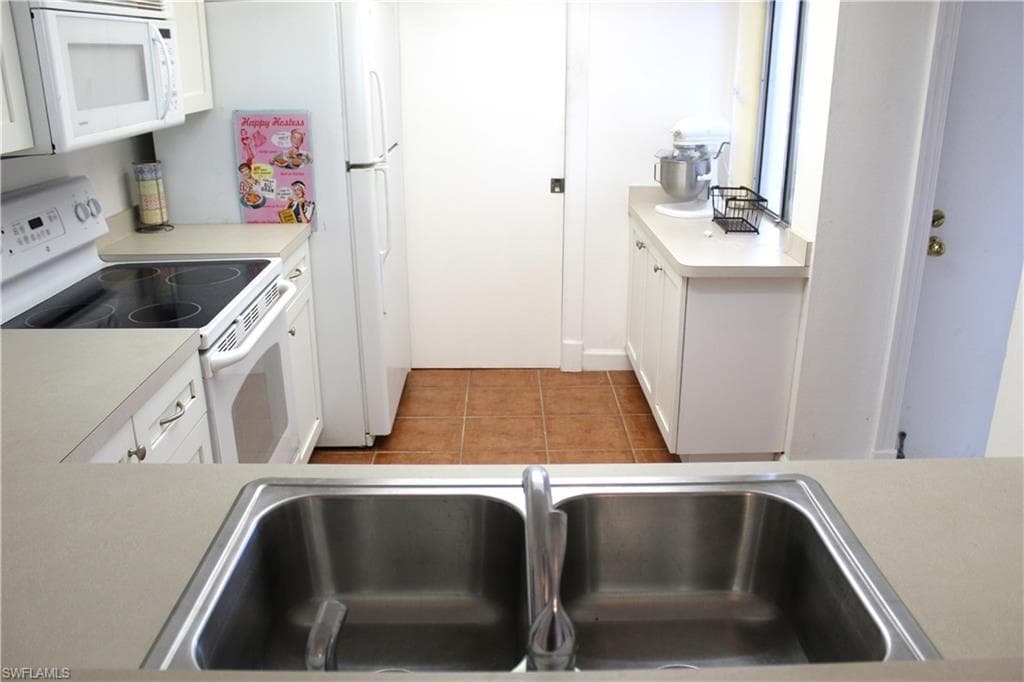 25806 Cockleshell DR # 314, BONITA SPRINGS FL 34135-18