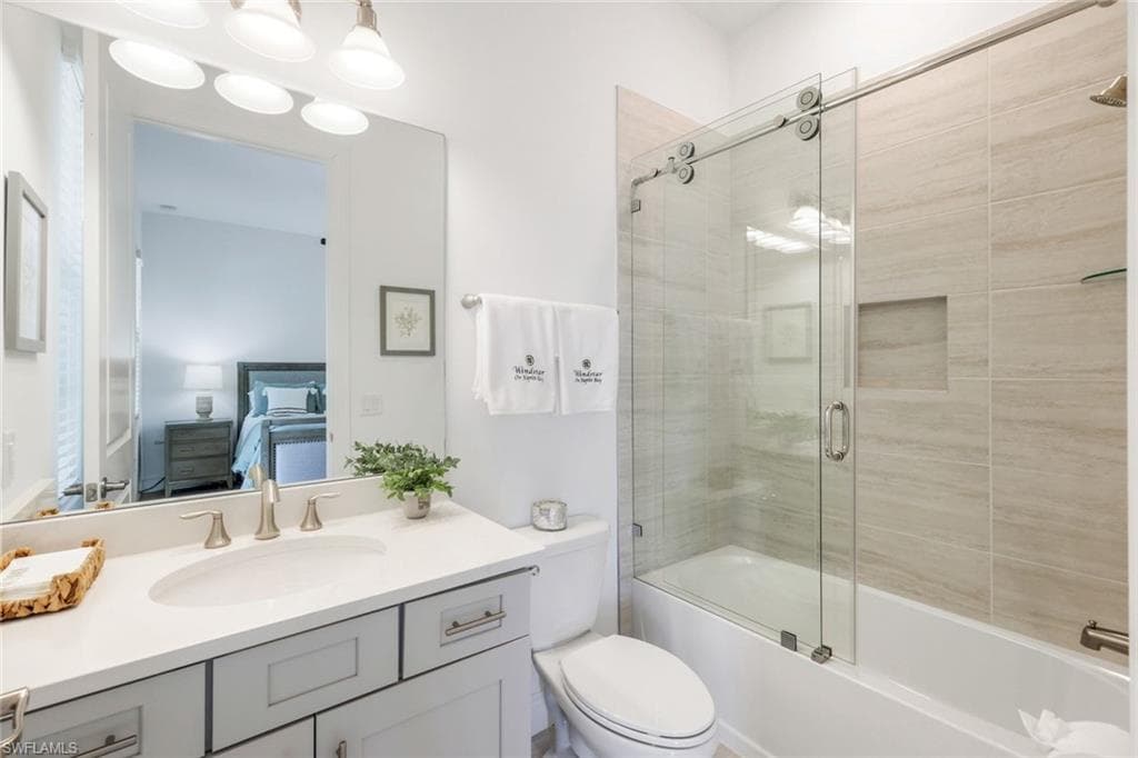 2472 Breakwater WAY # 202, NAPLES FL 34112-26