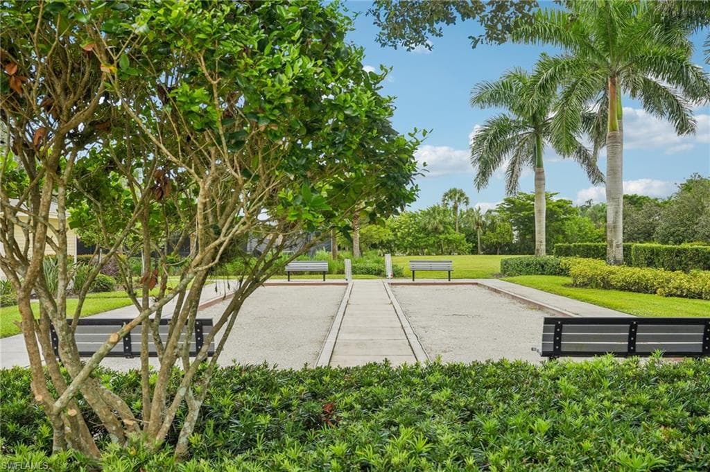 1751 Alameda DR, NAPLES FL 34120-28