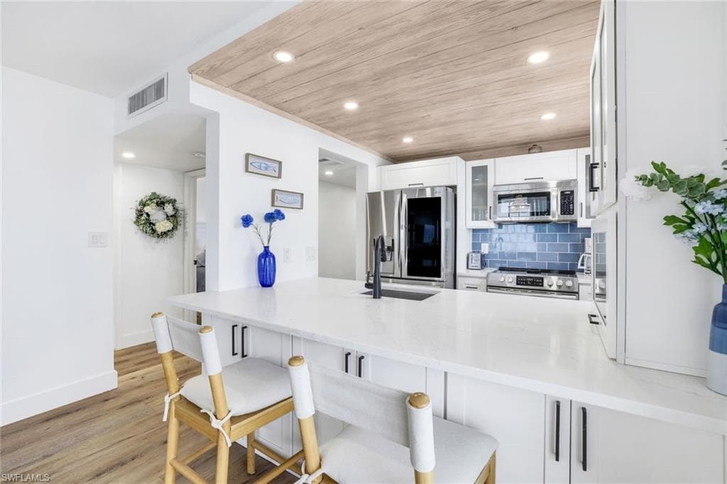 26340 Hickory BLVD # 701, BONITA SPRINGS FL 34134-6