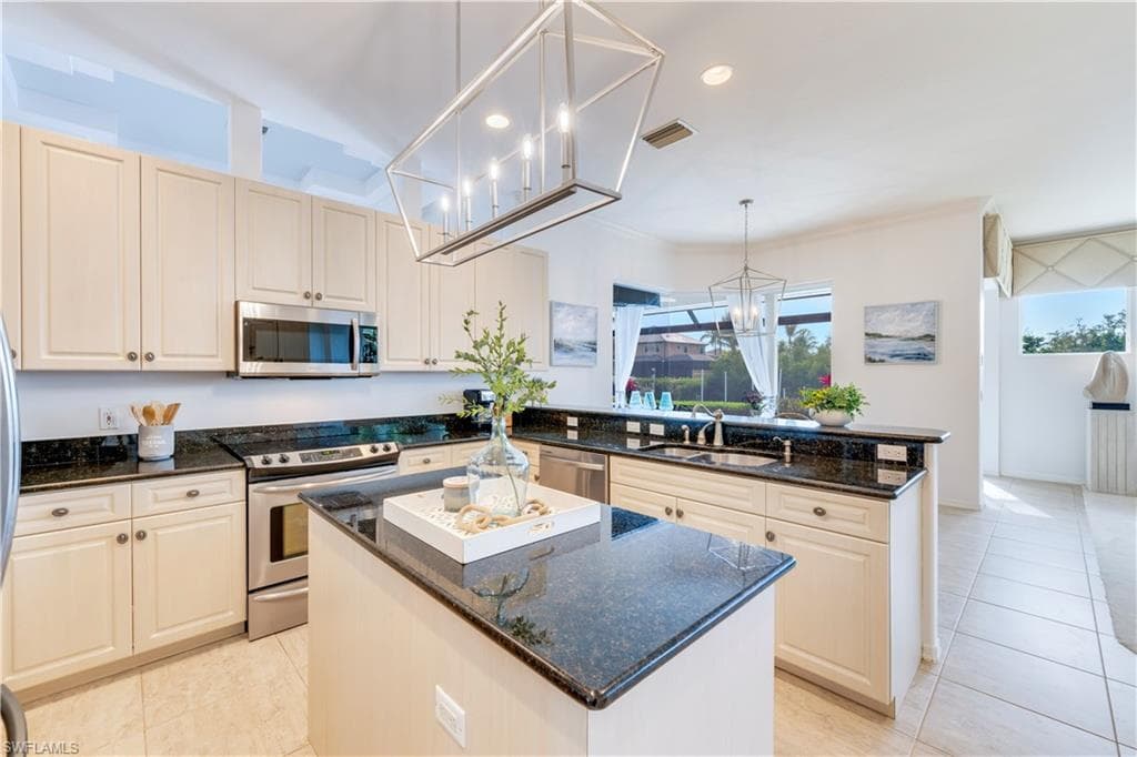 15860 Catalpa Cove DR, FORT MYERS FL 33908-28