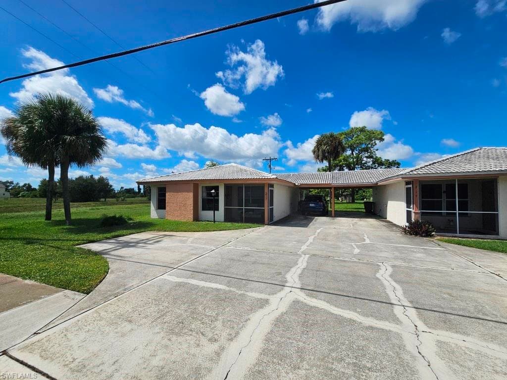 217 Beth Stacey BLVD, LEHIGH ACRES FL 33936-1
