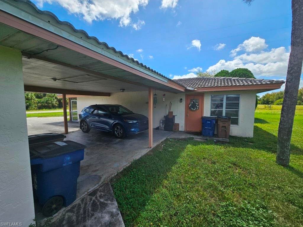 217 Beth Stacey BLVD, LEHIGH ACRES FL 33936-8