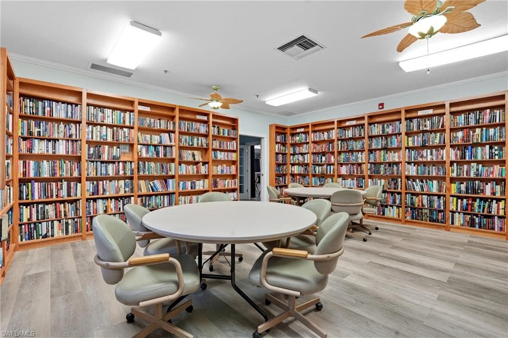 37 Bass LN, NAPLES FL 34114-35