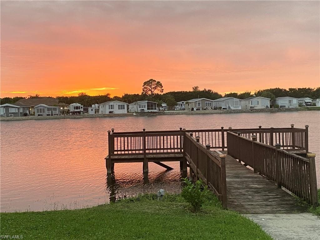 37 Bass LN, NAPLES FL 34114-47