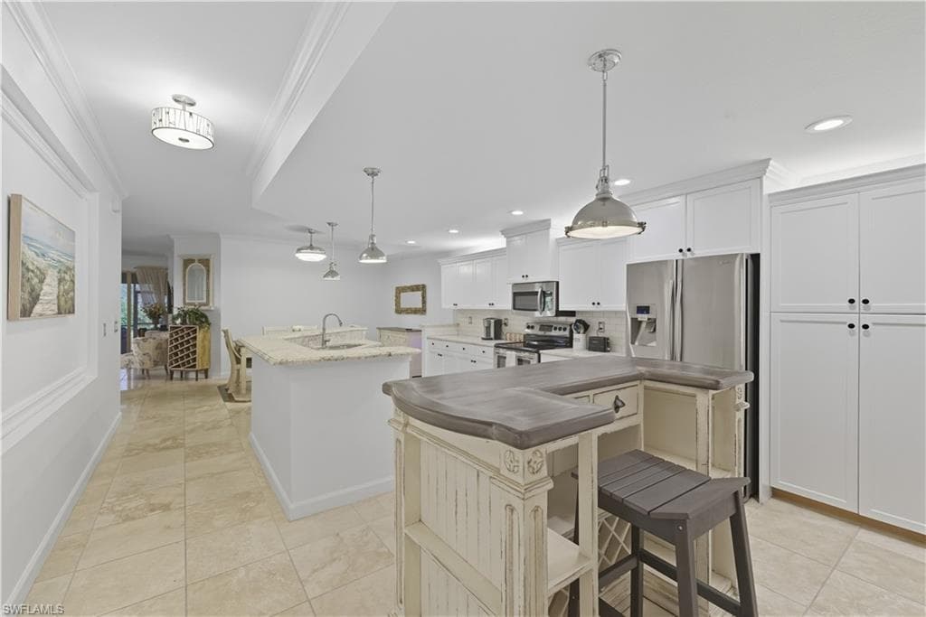 8701 Piazza Del Lago CIR # 101, ESTERO FL 33928-5