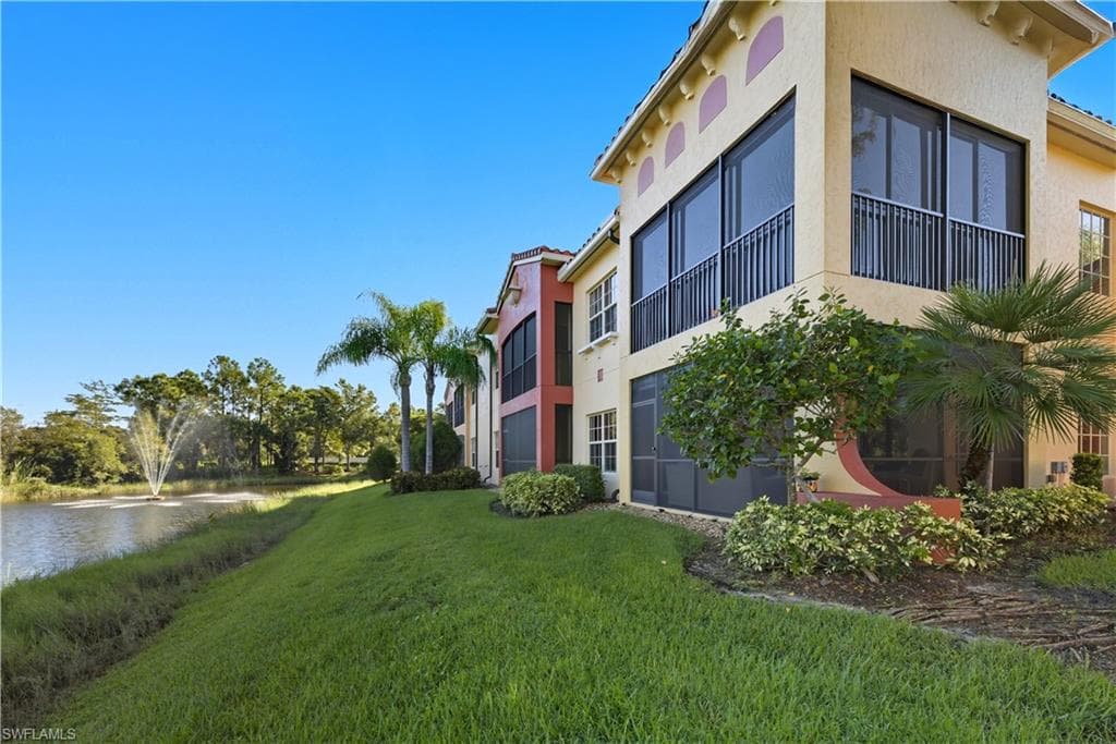 8701 Piazza Del Lago CIR # 101, ESTERO FL 33928-25