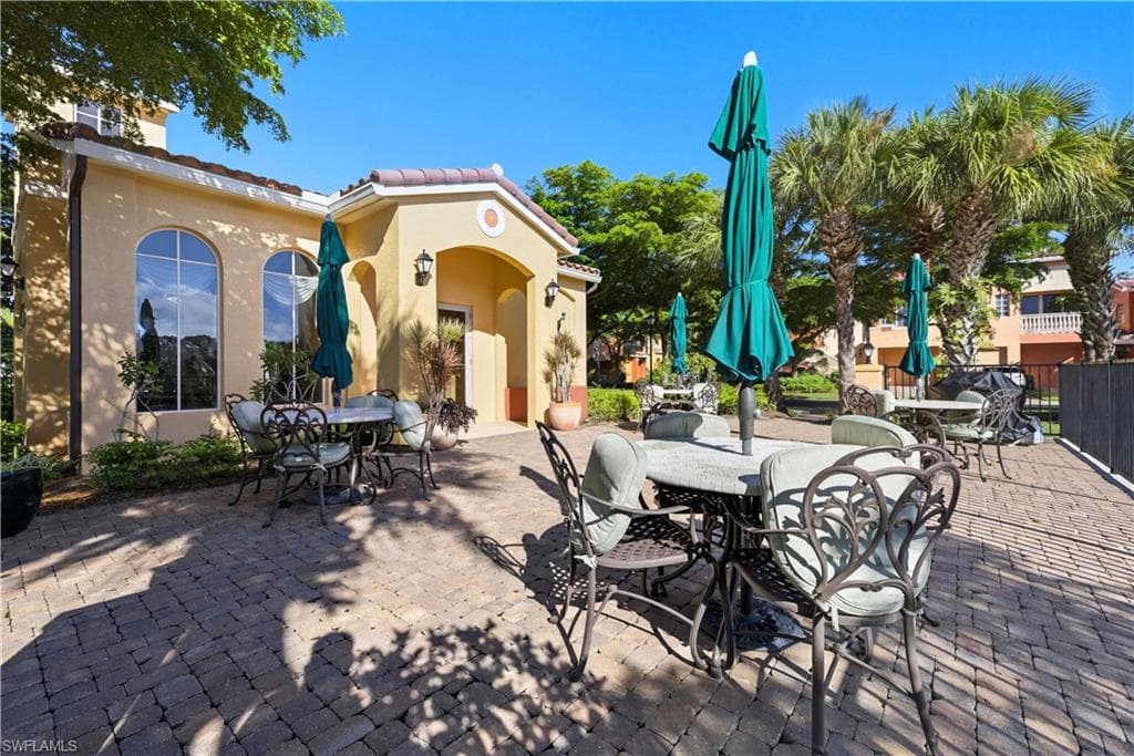 8701 Piazza Del Lago CIR # 101, ESTERO FL 33928-28